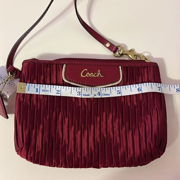 Coach Ashley Vintage Y2K Satin Burgundy Wristlet Red Pleated Clutch Bag Glam New - Picture 9 of 10